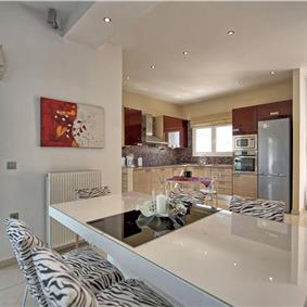 3 bedroom seaside villa with pool, Acharavi, sleeps 5